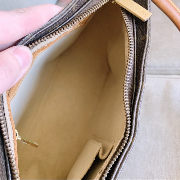 Louis Vuitton Looping Shoulder Bag - Picture 10 of 14